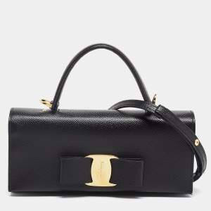 Pre Owned Salvatore Ferragamo Black Leather Mini Vara Bow Clutch Bag