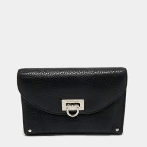 مملوكة مسبقًا Salvatore Ferragamo Black Grained Leather Gancini Trifolfd Wallet