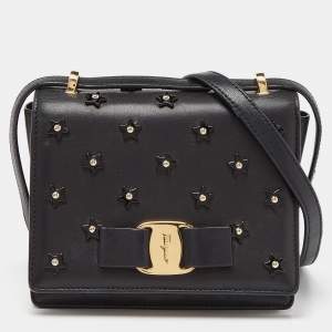 Pre Owned Salvatore Ferragamo Black Leather Vara Bow Embellished Crossbody Bag