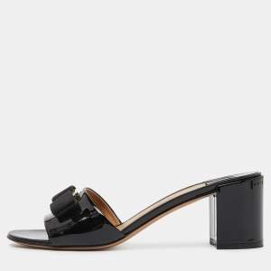 Salvatore Ferragamo Black Patent Leather Vara Bow Slide Sandals Size 37