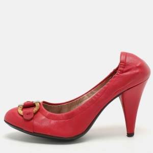 Salvatore Ferragamo Pink Leather Embellished Scrunch Pumps Size 38