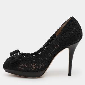 Salvatore Ferragamo Black Lace Vara Bow Pumps Size 37