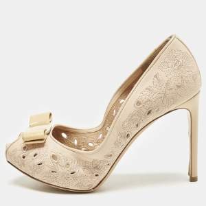 Salvatore Ferragamo Peach Floral Embroidered Leather Vara Bow Peep Toe Pumps Size 38