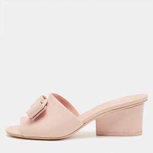 مملوكة مسبقًا Salvatore Ferragamo Valery Size 36.5 Pink Leather Slide Sandals