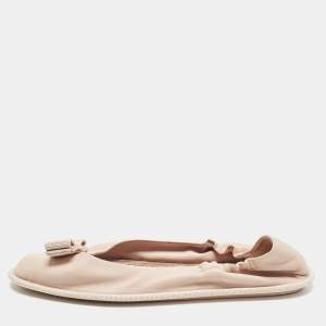 مملوكة مسبقًا Salvatore Ferragamo Vara Bow Size 38 Pink Leather Scrunch Ballet Flats