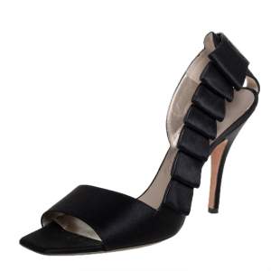 مملوكة مسبقًا Salvatore Ferragamo Black Satin Open Toe Sandals 40
