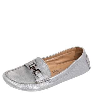 Pre Owned Salvatore Ferragamo Silver Leather Slip on Loafers Size 37