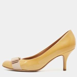 Salvatore Ferragamo Beige Patent Leather Vara Bow Block Heel Pumps Size 36.5