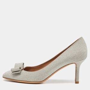 Salvatore Ferragamo Silver Glitter Vara Bow  Round Toe Pumps Size 40