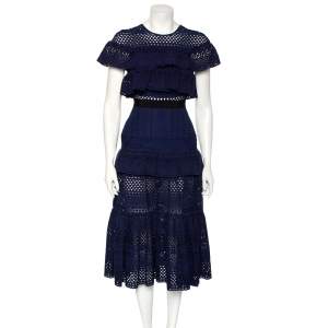 Pre Owned فستان سيلف بورتريت قطن أزرق كحلي طبقات تطريز انجليزي مورد متوسط الطول مقاس صغير (سمول)