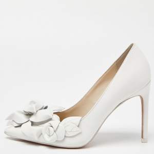 Sophia Webster White Leather Jumbo Lilico Floral Applique Pumps Size 35.5