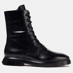 Stuart Weitzman Croc Embossed Leather Ankle Boots Size 37.5
