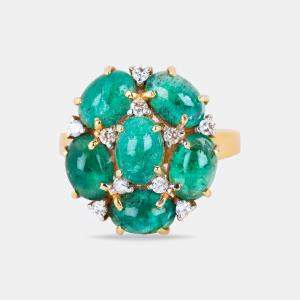 14K Gold Natural Cabachon Emerald & Brilliant Round Diamond Ring