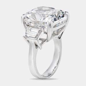 22.00 cts Cushion Cut and Trapezoid Lab Grown Diamond 18k White Gold Ring Size 52
