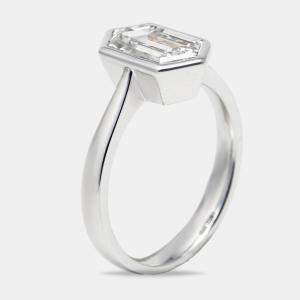 2.05 cts Hexagon Cut Lab Grown Diamond 18k White Gold Ring Size 50