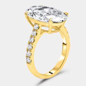 Pre Owned 7.49 cts Oval Brilliant and Round Lab Grown Diamond 18k Yellow Gold Ring Size 53