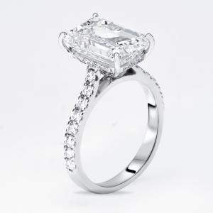 Pre Owned 5.5 cts Emerald Cut Round Lab Grown Diamond 18k White Gold Ring Size 53