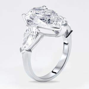 Pre Owned 9 cts Pear Lab Grown Diamond 18k White Gold Ring Size 54