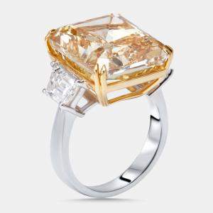Pre Owned 20.86 cts Yellow Radiant, Trapazoid Lab Grown Diamonds 18k Two Tone Gold Ring Size 52