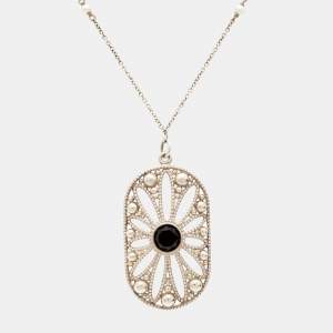 مملوكة مسبقًا Tiffany & Co. Ziegfeld Collection Cultured Pearl Onyx Silver 925 Daisy Pendant Necklace