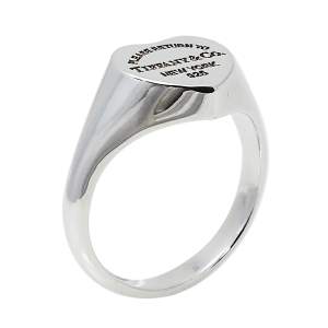 Pre Owned Tiffany & Co. Return To Tiffany Sterling Silver Heart Signet Ring Size EU 55