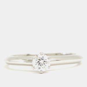 Pre Owned Tiffany & Co. Platinum and Diamond Solitaire Ring EU 48