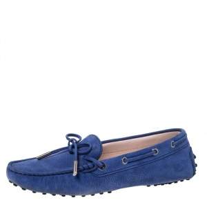 مملوكة مسبقًا Tod's Blue Nubuck City Gommino Loafers Size 39