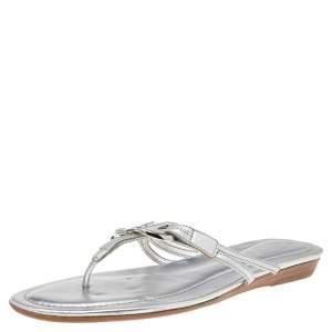 Tod's Silver Leather Thong Flat Sandals Size 38.5
