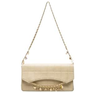 Pre Owned حقيبة شانيل سلسلة حليات لاكي جلد قضيب شوكليت بيج