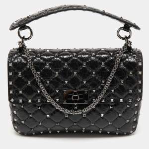 Pre Owned Valentino Black Quilted Crinkled Leather Medium Rockstud Spike Shoulder Bag