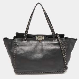 Pre Owned Valentino Black Leather Medium Rockstud Trapeze Tote