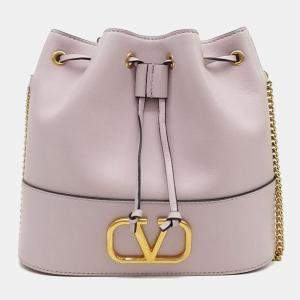 مملوكة مسبقًا Valentino Purple Leather V-logo bucket bag