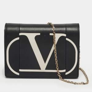 مملوكة مسبقًا Valentino Black/White Leather VLOGO Inlay Chain Crossbody Bag