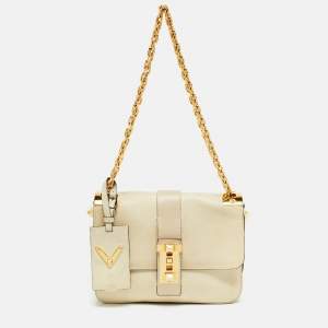 مملوكة مسبقًا Valentino B-Rockstud Medium Cream Leather Shoulder Bag