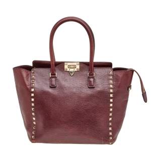 Pre Owned Valentino Burgundy Textured Leather Rockstud Trapeze Tote