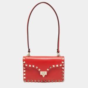 Pre Owned Valentino Red Leather Rockstud Baguette Bag