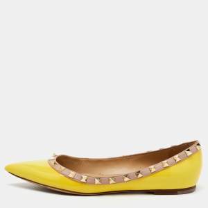 Valentino Yellow/Beige Patent Leather Rockstud Pointed Toe Ballet Flats Size 37