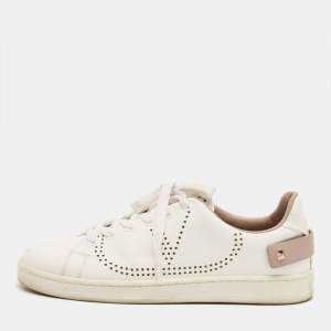 Pre Owned Valentino White/Beige Leather Backnet Rockstud Low Top Sneakers Size 39.5