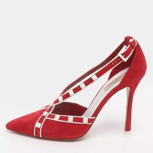 مملوكة مسبقًا Valentino Rockstud Size 40 Red Suede Cross Strap Pumps