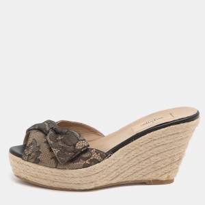 مملوكة مسبقًا Valentino Bow Size 36.5 Black Lace Espadrille Wedge Sandals