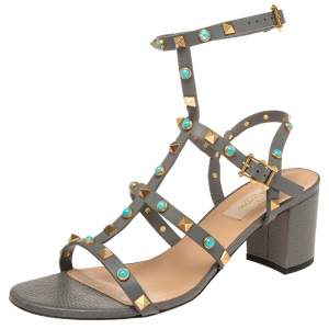 مملوكة مسبقًا Valentino Grey Leather Rolling Rockstud Sandals Size 39.5