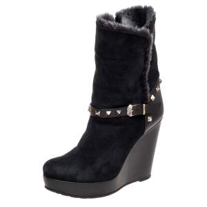 مملوكة مسبقًا Valentino Black Suede Rockstud Wedge Boots Size 38.5