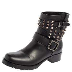 مملوكة مسبقًا Valentino Black Leather Rockstud Combat Boots Size 38.5