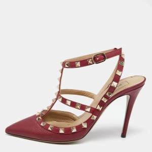 مملوكة مسبقًا Valentino Red Leather Rockstud Pointed Toe Ankle Strap Caged Sandals Size 39