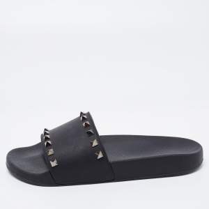 مملوكة مسبقًا Valentino Black Rubber Rockstud Slides Size 40