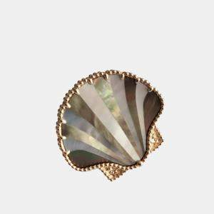 Van Cleef & Arpels 18K Yellow Gold and Mother of Pearl Lucky Summer Seashell Clip