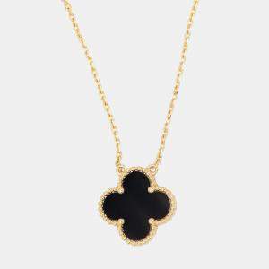 مملوكة مسبقًا Van Cleef & Arpels Vintage Alhambra Onyx 18K Yellow Gold Necklace