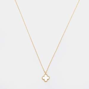 Pre Owned Van Cleef & Arpels Sweet Alhambra Mother of Pearl 18k Yellow Gold Pendant Necklace
