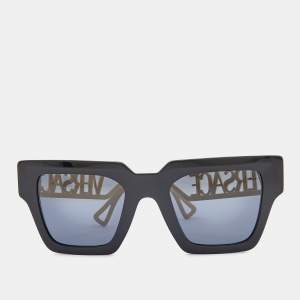 Pre Owned Versace Black/Grey 4431 Logo Metal Temple Detail Square Sunglasses
