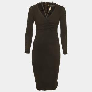 مملوكة مس بقًا فستان فيرساتشي أسود من كريب بتفاصيل ميدوسا مجمع بمقاس ميدي صغير (سمول)